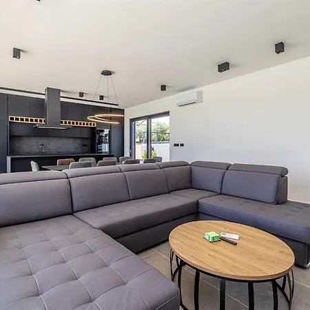 Elevation Vrh (Krk)